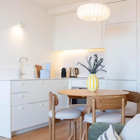 Cozy With Ac By Lovelystay Porto