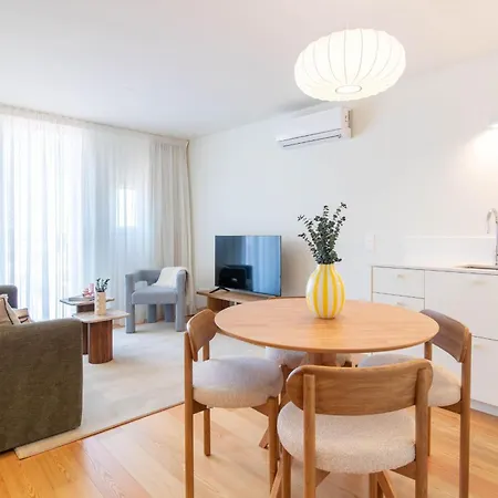 Cozy With Ac By Lovelystay Porto